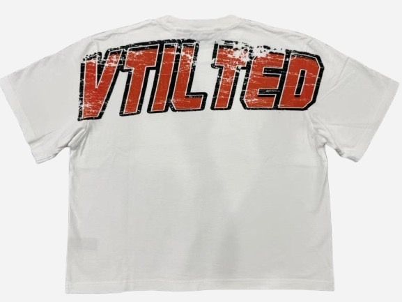 VTILTED- "OVERTAKE" CROP TEE