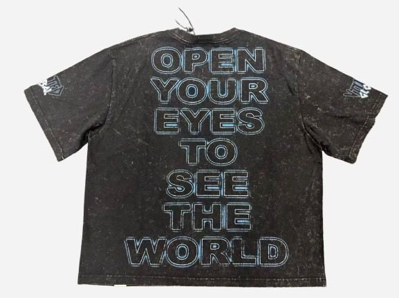 VTILTED- "TEARS" CROP TEE