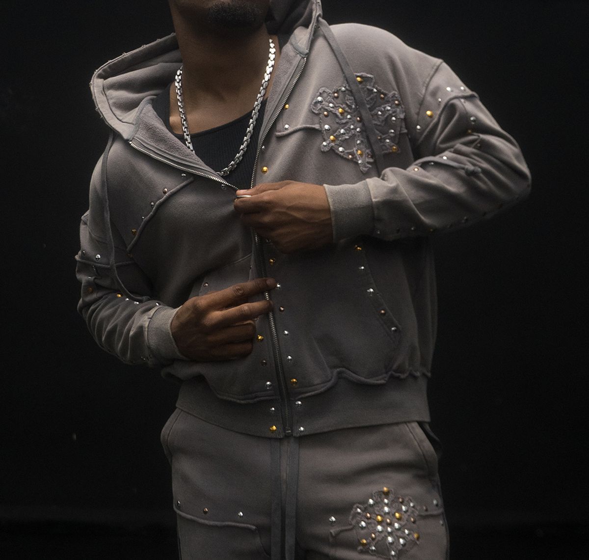 HUDSON- STUDDED FLEECE OVERSIZED HOODY GREY