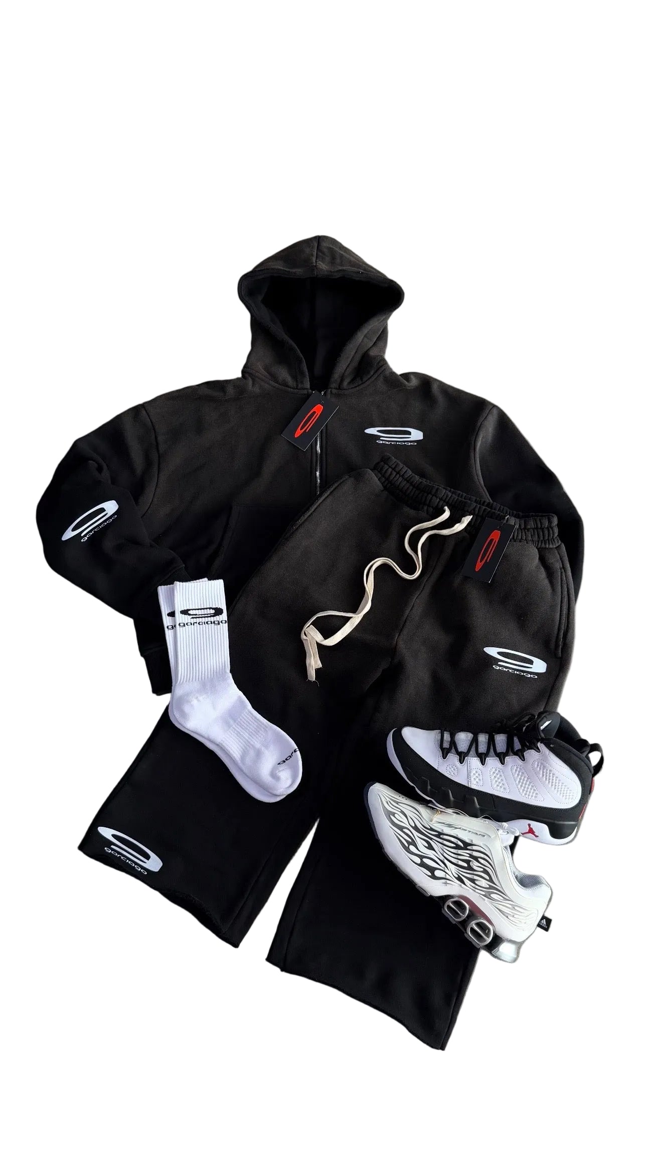 GARCIAGA HOODIE - BLACK/ WHITE