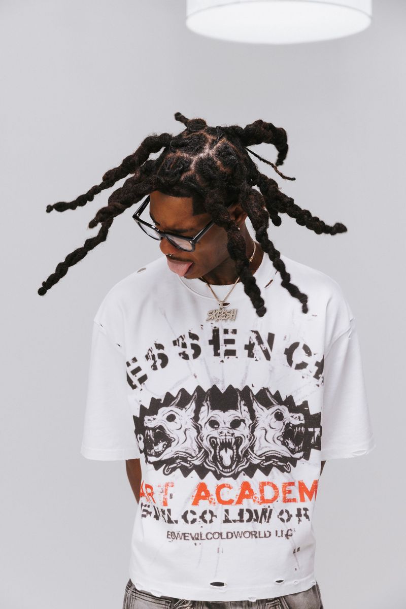 ESSENCE - ART ACADEMY CROP T-SHIRT
