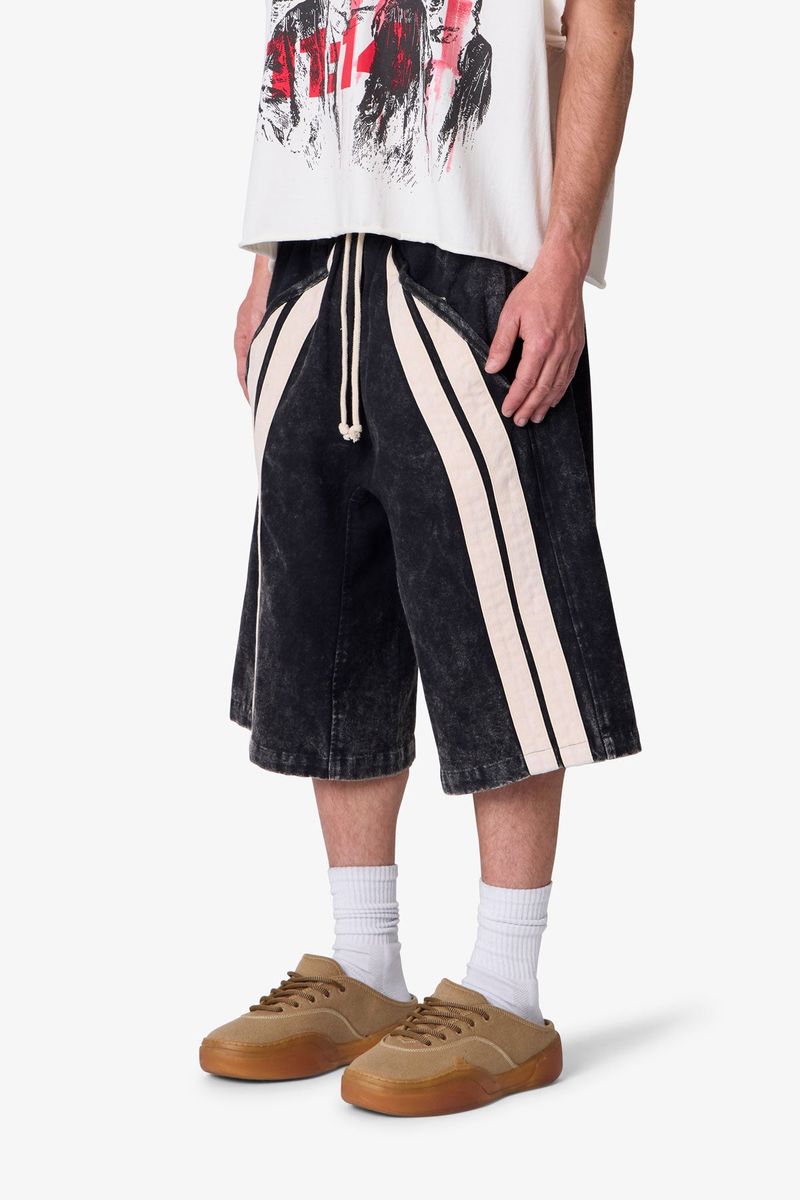 MNML - Ultra Baggy Stripe Twill Shorts - Black